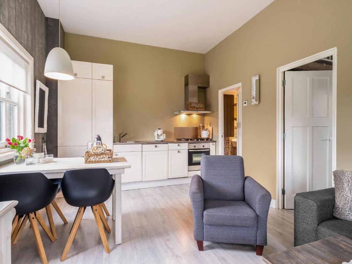 Quaint Summer Holiday Home In Egmond Binnen エクステリア 写真