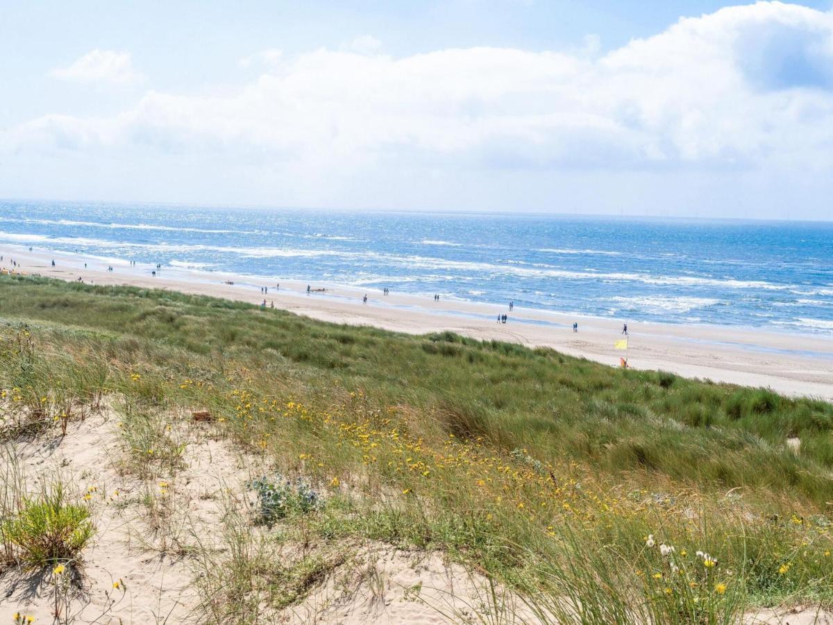 Quaint Summer Holiday Home In Egmond Binnen エクステリア 写真
