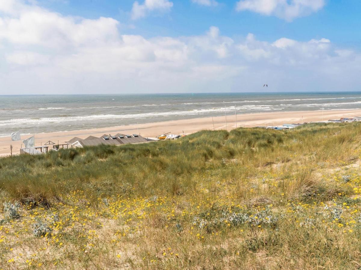 Quaint Summer Holiday Home In Egmond Binnen エクステリア 写真