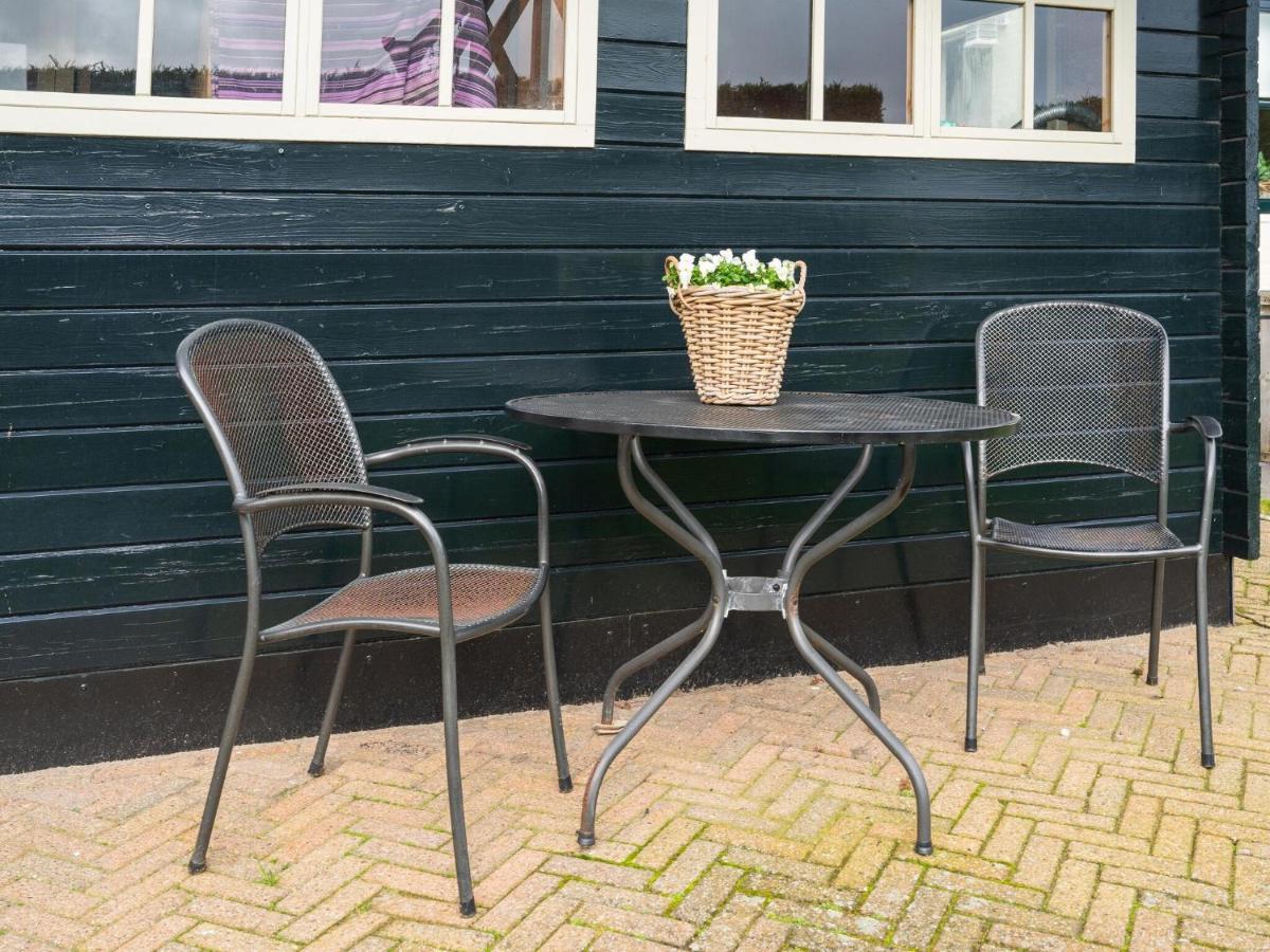 Quaint Summer Holiday Home In Egmond Binnen エクステリア 写真