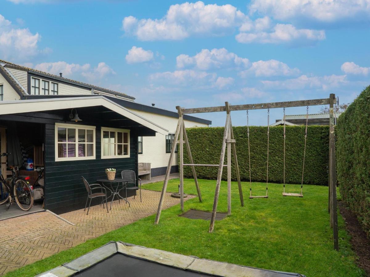 Quaint Summer Holiday Home In Egmond Binnen エクステリア 写真